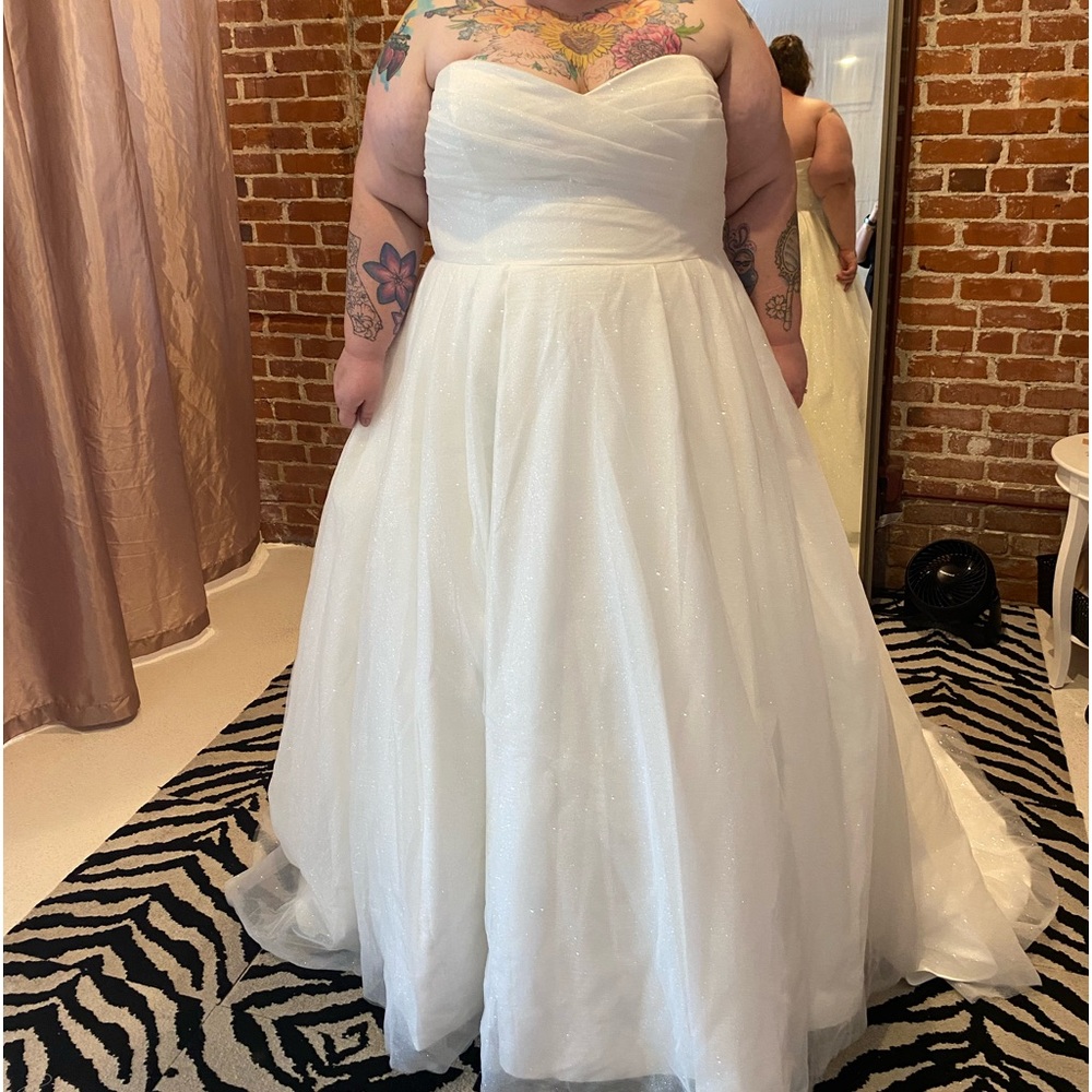 Sparkle Bridal Wedding Gown Dress NWT Unaltered Plus Size